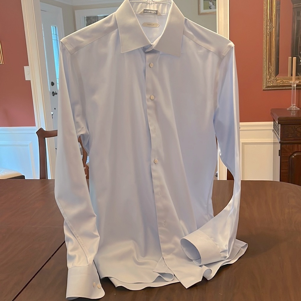 NWOT Men’s light blue Suitsupply dress shirt.